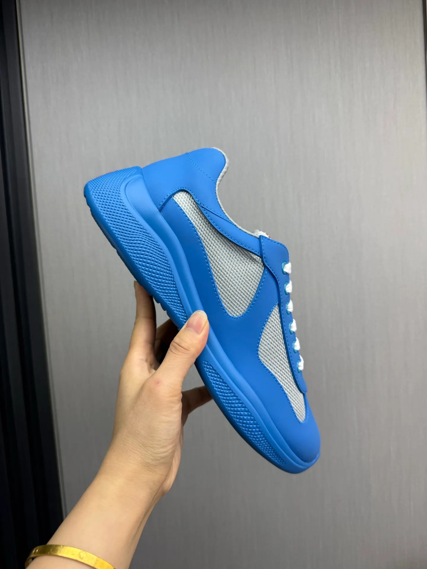 Men's shoes 640💰 [PRADA] Hot selling items🔥Must be recommended every day~~ Official website synchronized, 1:1 high quality shipments✔️ Imported cowhide fabric, rubber material + cowhide lining, original bottom, high-end airplane box packaging🎁 38-45 (38.45 custom-made, non-returnable)